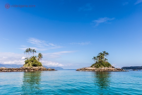 O que fazer em Angra dos Reis: As famosas Ilhas Botinas, cartão postal de Angra e lugar perfeito para fazer snorkel.