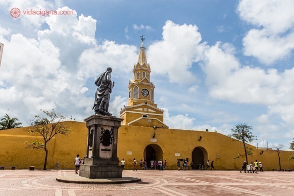 O que fazer em Cartagena: A Torre del Reloj, entrada da Cidade Amuralhada