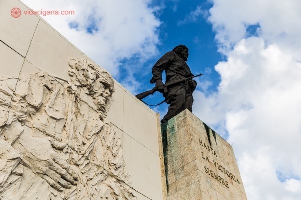O que fazer em Santa Clara: o Monumento Ernesto Che Guevara é magnífico