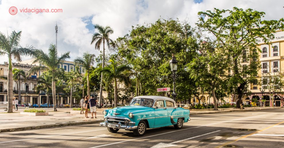 Roteiro em Cuba: Os carros antigos do país, nas ruas de Havana