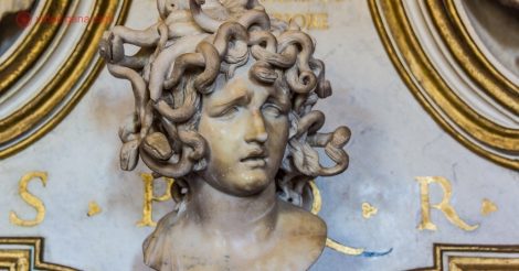 Museus Capitolinos: O busto de Medusa