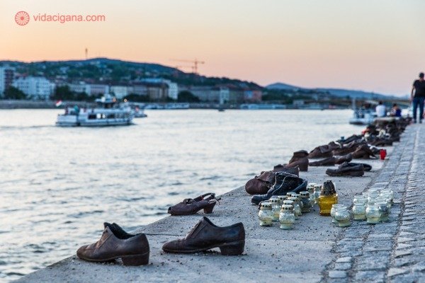 Roteiro por Budapeste: Sapatos à beira do Danúbio