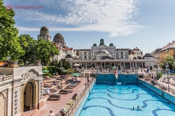 Termas de Budapeste: A piscina exterior
