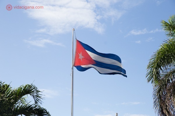 Visto para Cuba: A bandeira cubana no Hotel Nacional