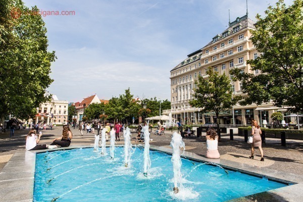 O que fazer em Bratislava: A Praça Hviezdoslavovi, uma das mais famosas
