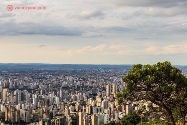 Belo Horizonte vista do alto do Mirante das Mangabeiras