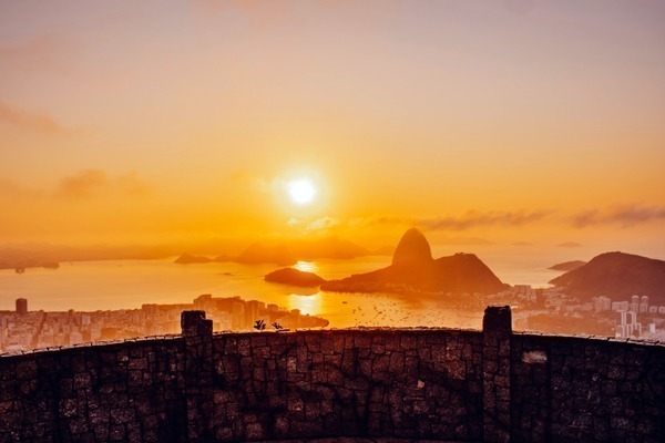 O nascer do sol no Mirante Dona Marta