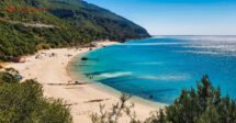 Melhores praias de Lisboa: A Praia de Galapinhos, eleita a melhor praia da Europa em 2017