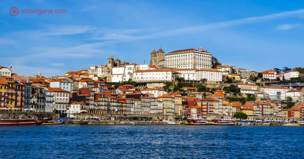 A Ribeira vista de Gaia, um dos locais mais requisitados na hora de saber onde ficar no Porto.