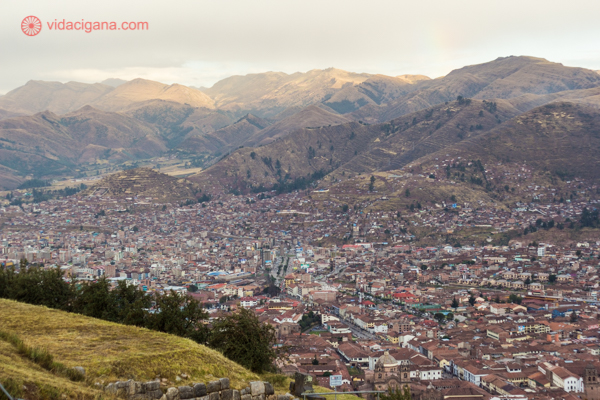 A cidade de Cusco vista do alto de um dos mirantes de Sacsayhuaman