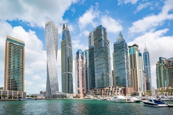 Dubai Marina, com seus prédios altíssimos