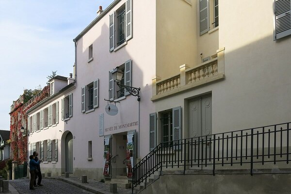 Foto da fachada do museu de Montmartre