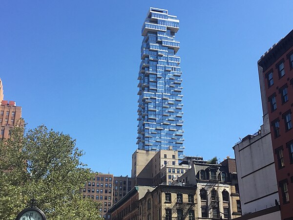 Foto do Jenga Building, vista da Leonard Street em Tribeca, Nova York