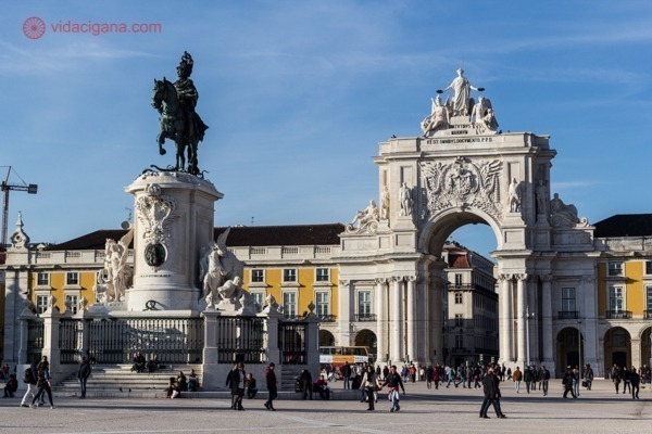 Foto do Terreiro do Paço (PRaça do Comércio), um dos principais pontos turísticos de Lisboa