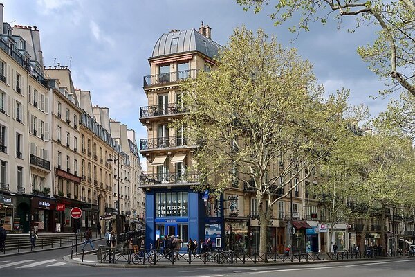 Foto de uma esquina em Paris
