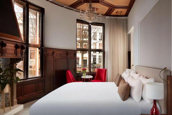 Foto de um quarto de luxo no hotel Tivoli Amsterdam