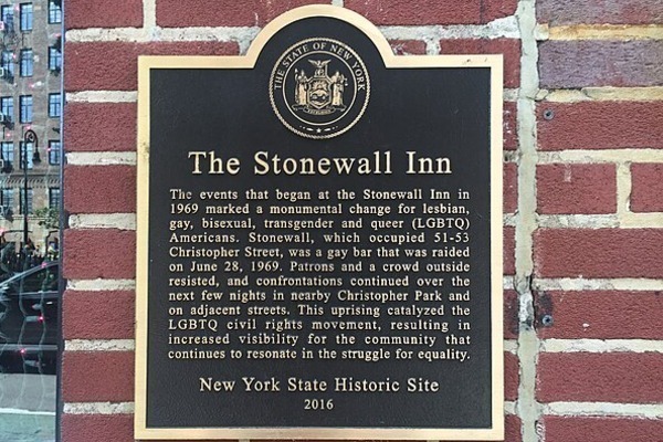 Placa do Stonewall National Monument