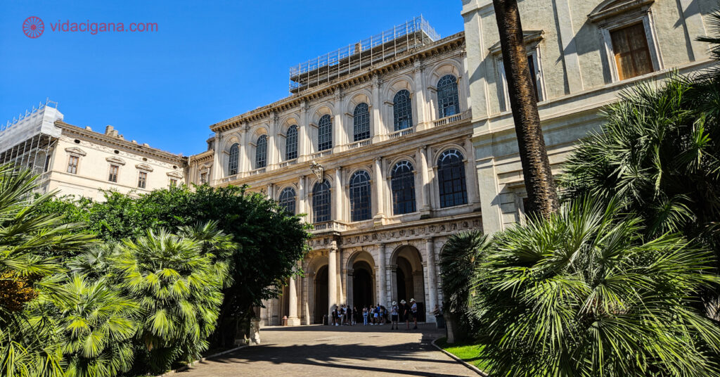 Fachada do Palácio Barberini, onde funciona a Galeria Nacional de Arte Antiga, em Roma. 