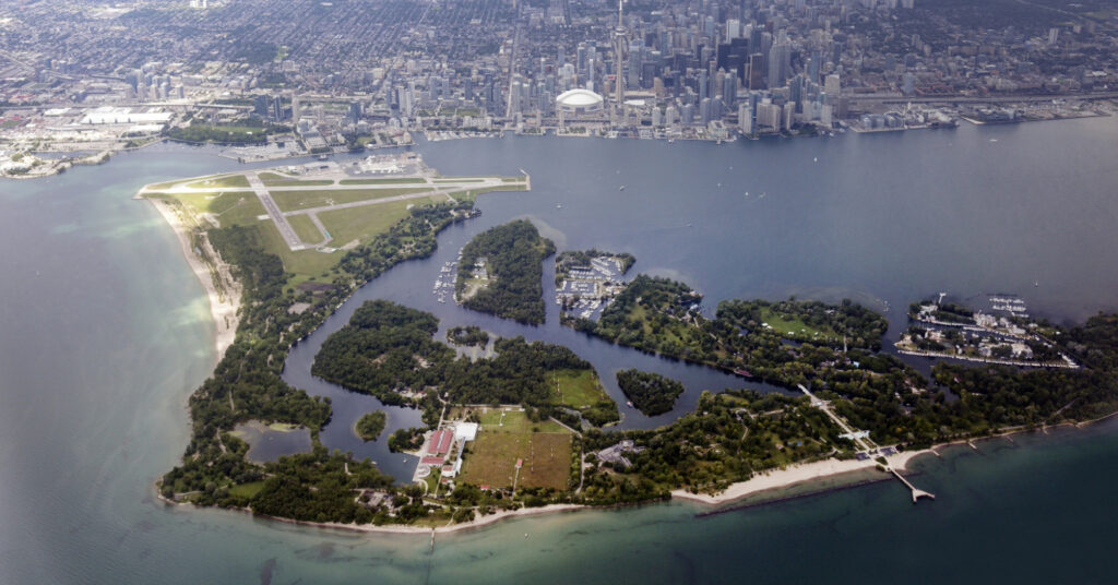 Vista aérea das Toronto Islands. 